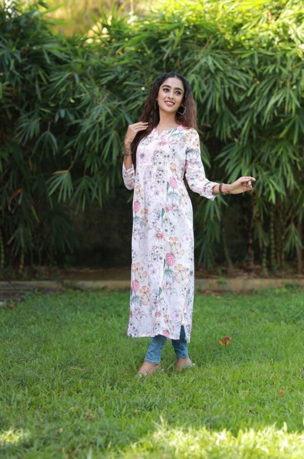 Indian Traditional Outfit | Online Clothing Stores Dubai | Indian Dress Online Dub