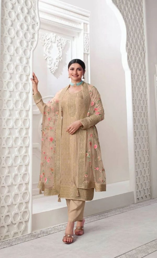 Indian Traditional Outfit | Online Clothing Stores Dubai | Indian Dress Online Dubai