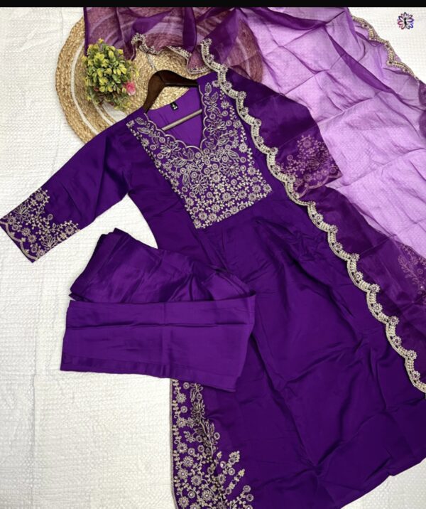 chanderi purple embriodered set