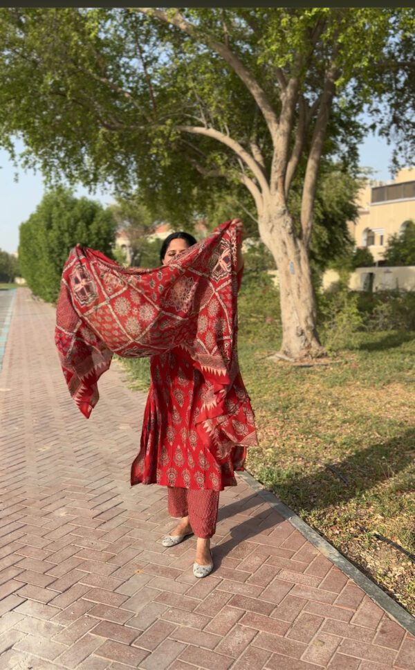 Red A line slitted set